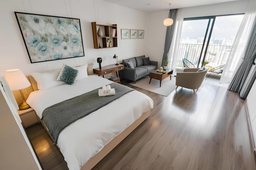 Saturn- Vinhomes Skylake Apartment