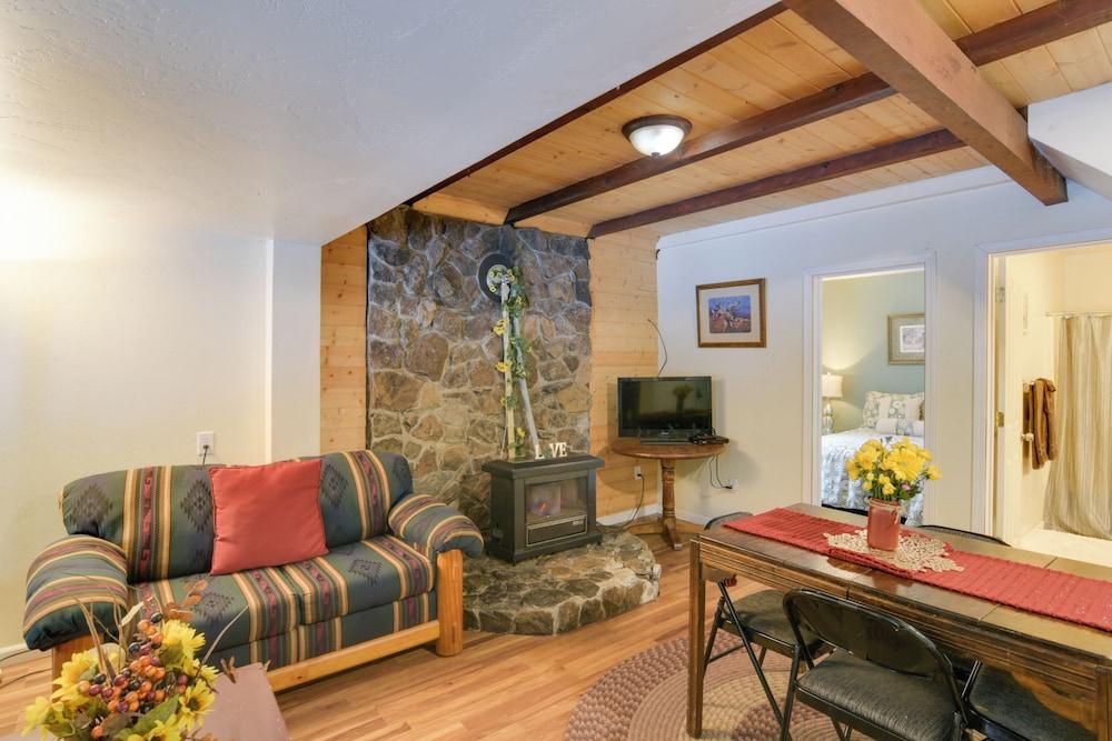 Grill, Fire Pits & Trails: Butte Meadows Duplex!