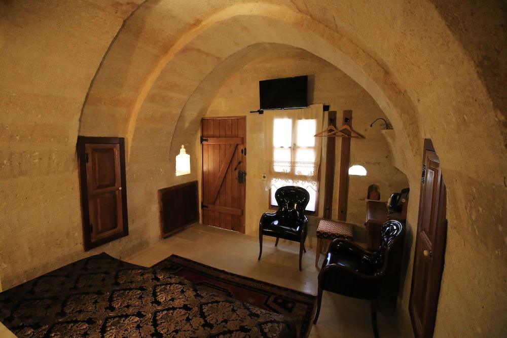 Georgios Cave Cappadocia