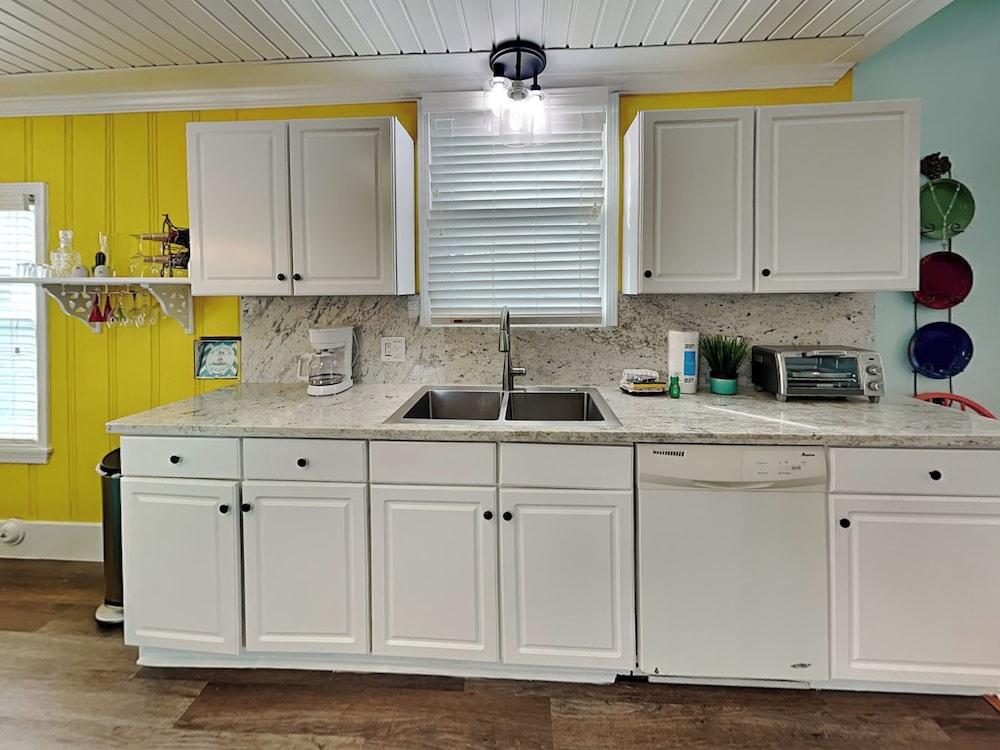 Seawall Celebration Manor by Ryson Vacation Rentals