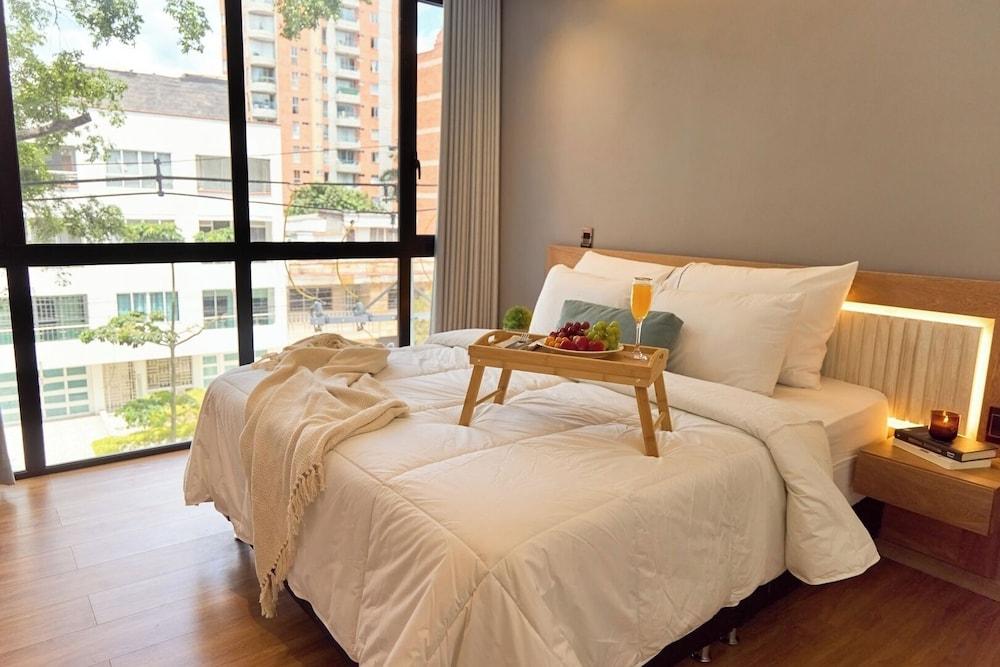 Rosa Negra's Cozy Stadio Aparta-suite