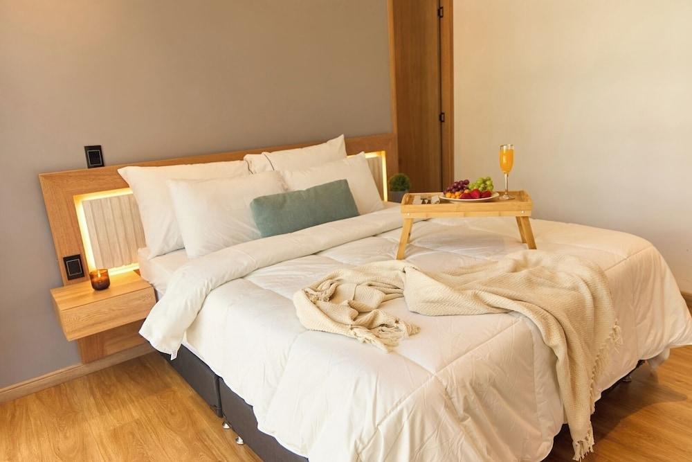 Stadio Serenity Suite Rosa Negra