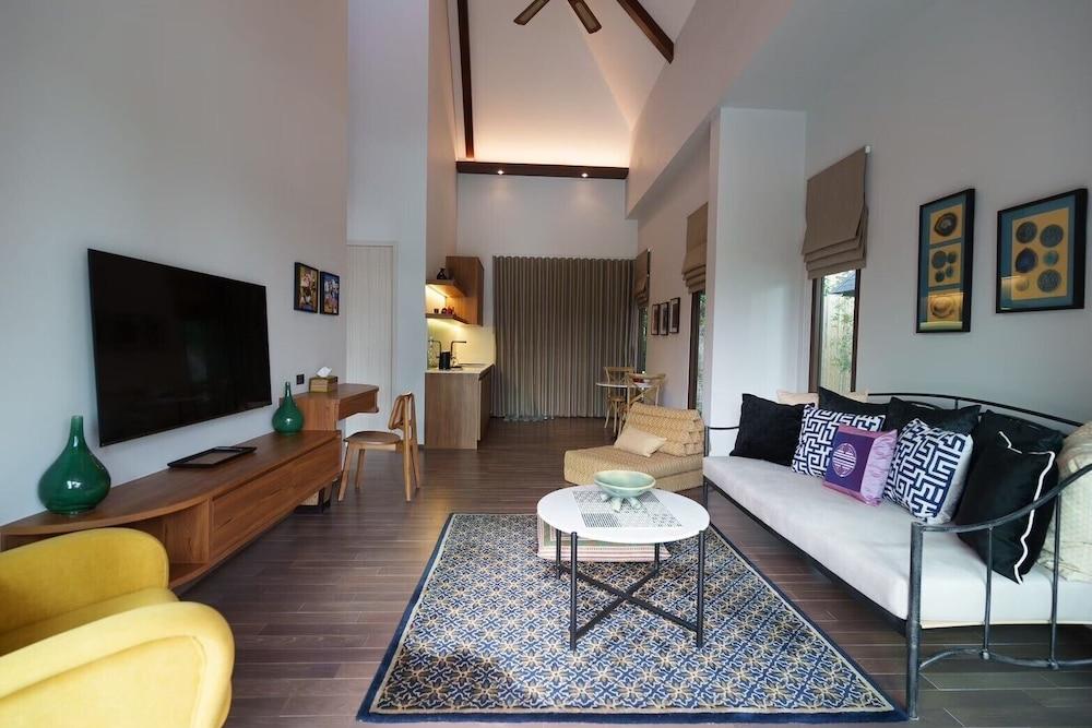 Woodlands Phayayen Resort