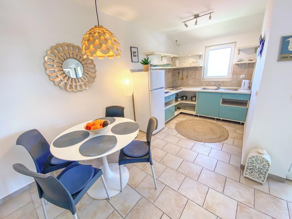 Eco Apartments Sunshine with heated pool