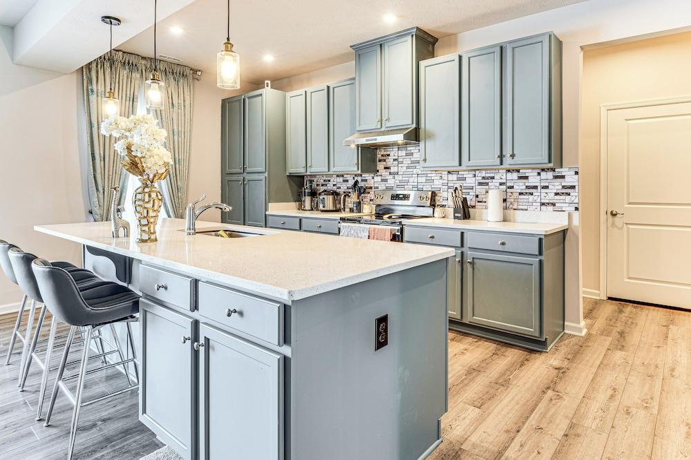 15 Mi to Dtwn Indianapolis: Family-friendly Home!