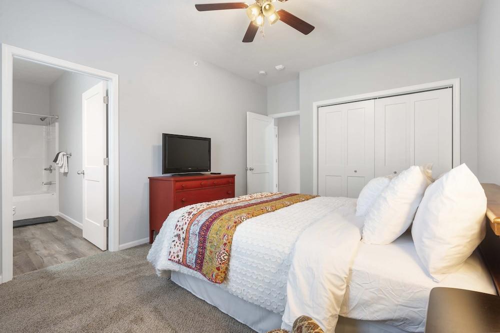 Stonebridge Escape Sleeps 8!