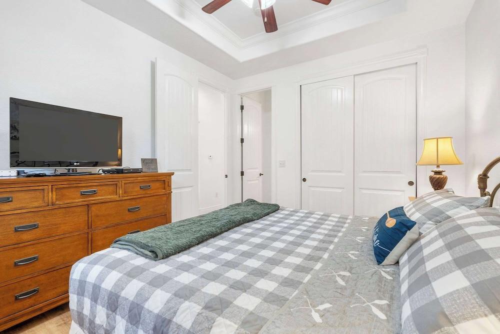 Always 80 and Sunny - Silver Dollar City