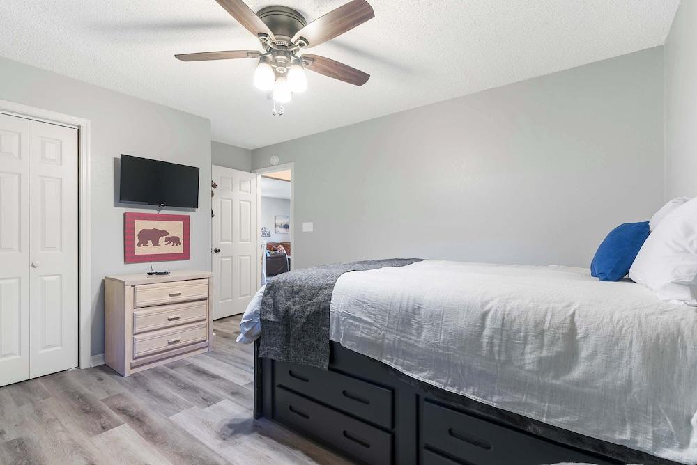 Ozark Escape at the Pointe - Epic Nature