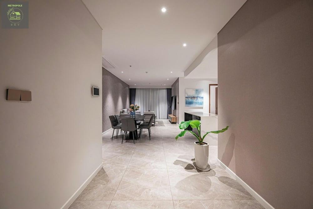 Metropole Thu Thiem Skyline Apartment