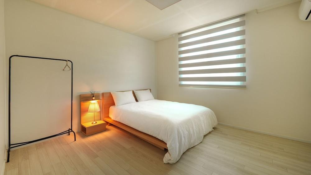 Sokcho Biroso Private Cottage