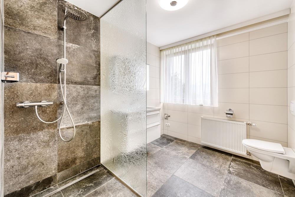 Studio Iris in B Rserberg