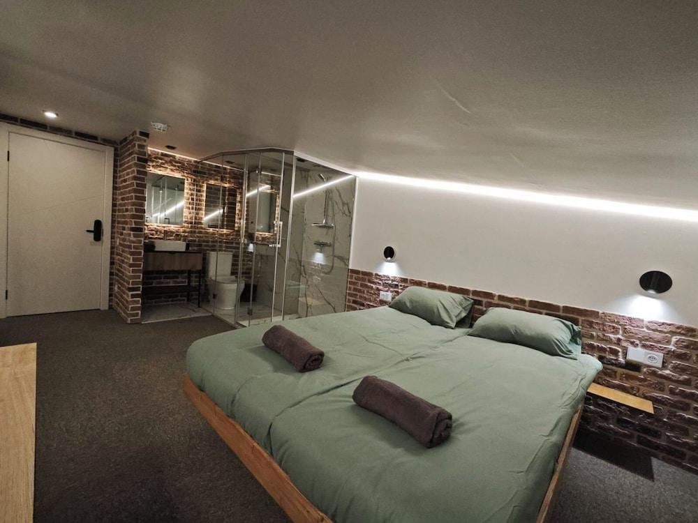 Gorodskoy Val str. 9