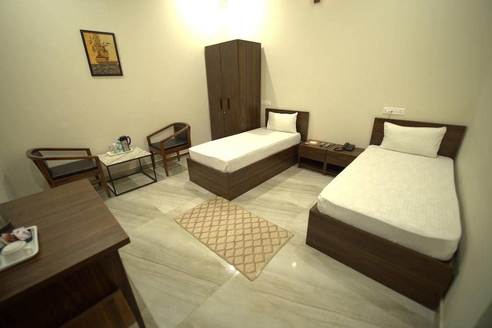 Hotel Omkar
