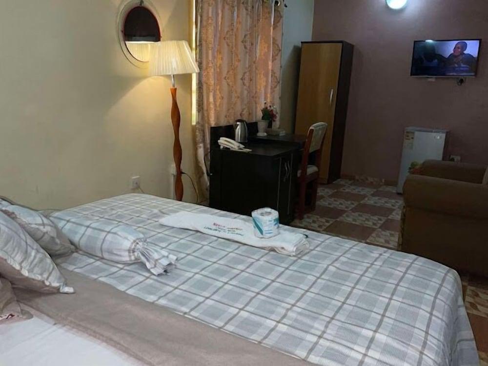 Somewatt Fresh Hotel