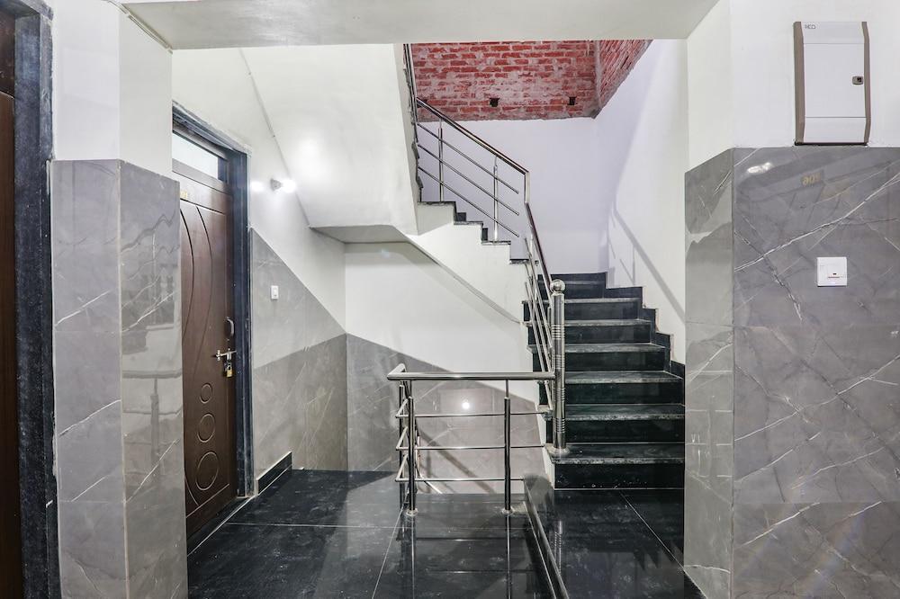 Fabexpress Milan Palace