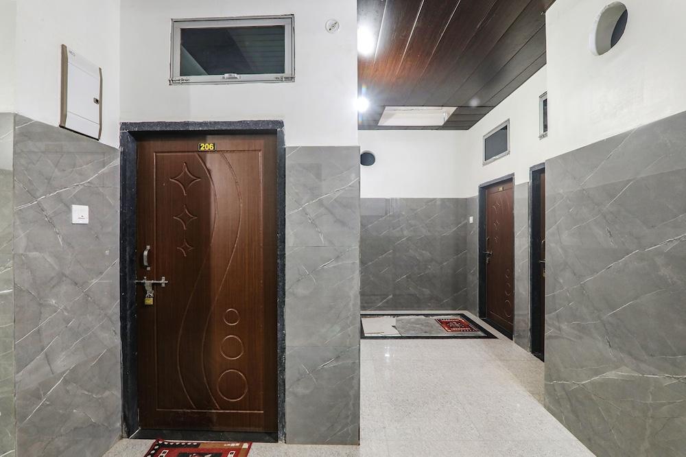 Fabexpress Milan Palace