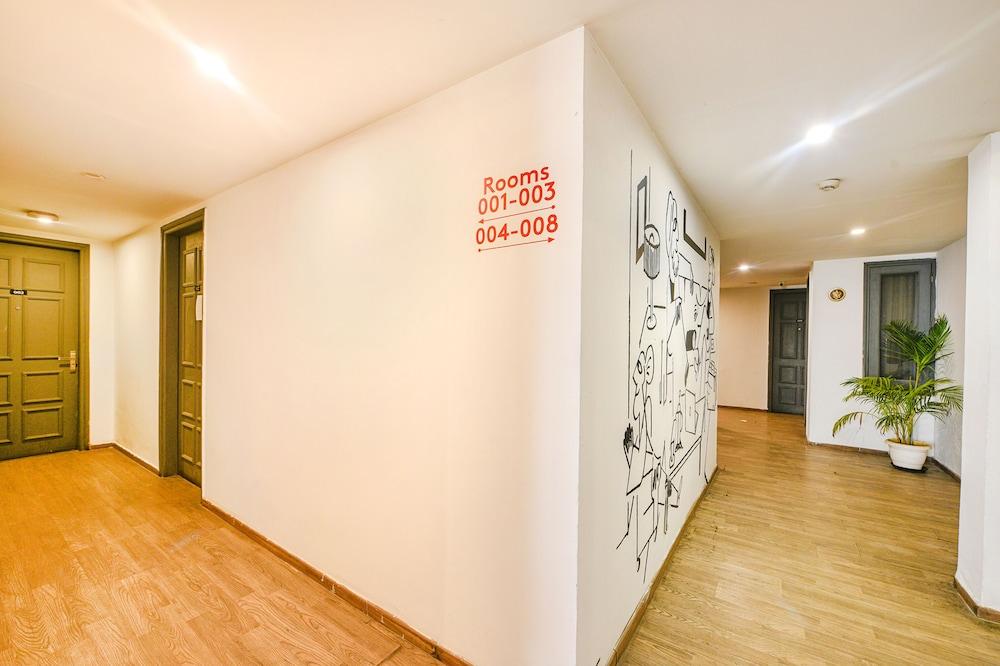 Fabhotel Comfort Residency I