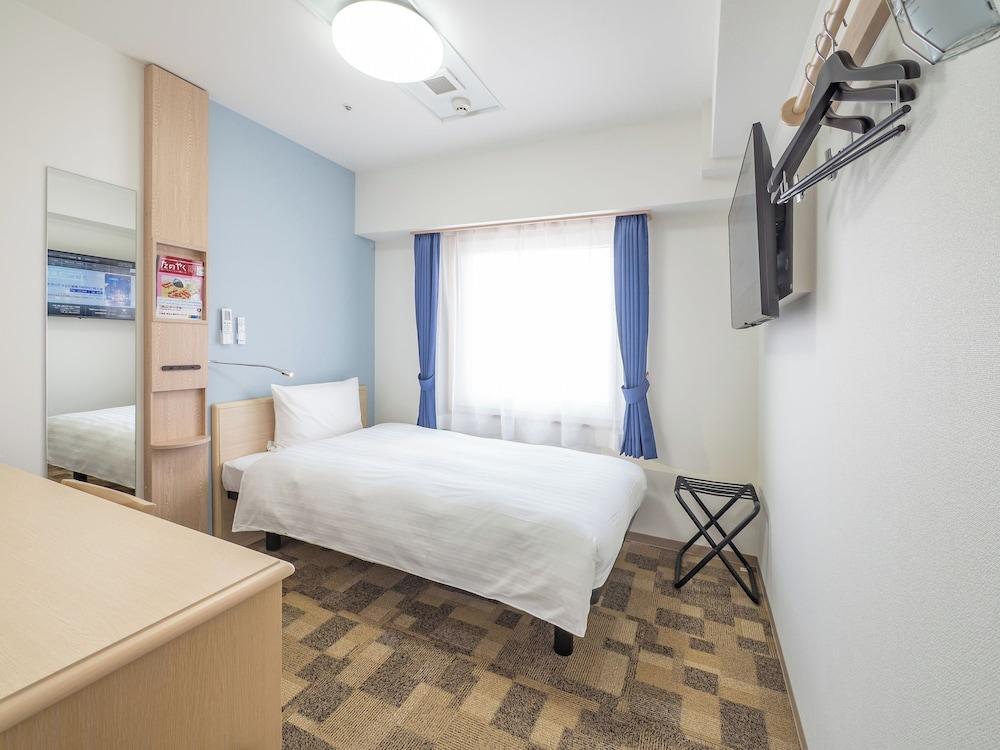 Toyoko Inn Kobe Sannomiya Ekimae