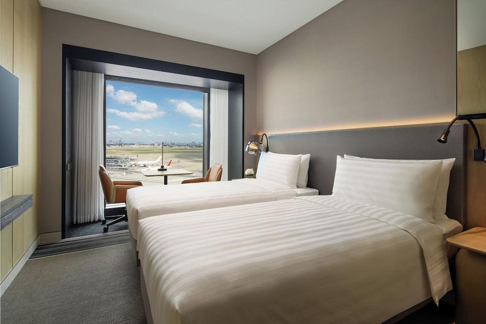 Traders Hongqiao Airport,Shanghai