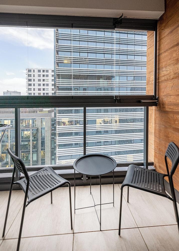 RentPlanet - Grzybowska 85