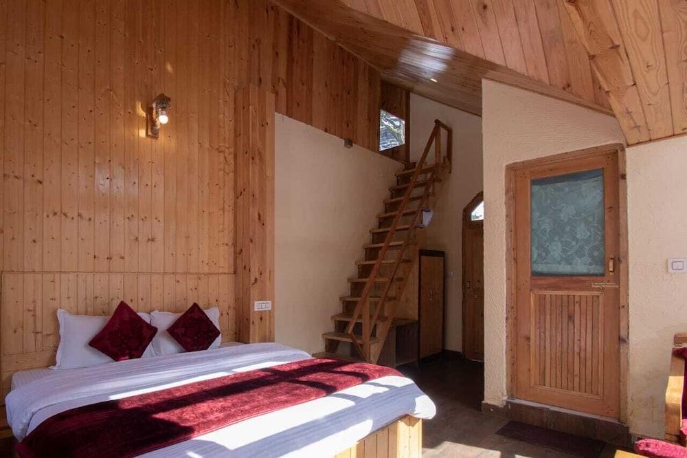 Crystal Mountain Jibhi