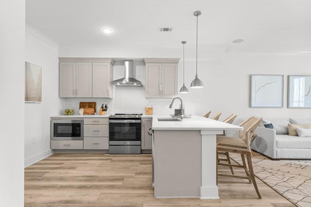 30A - Pinewood Condominiums by PHG