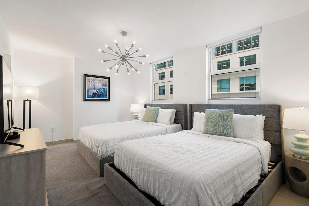 Ocean View Condo - Feel the Sea Breeze