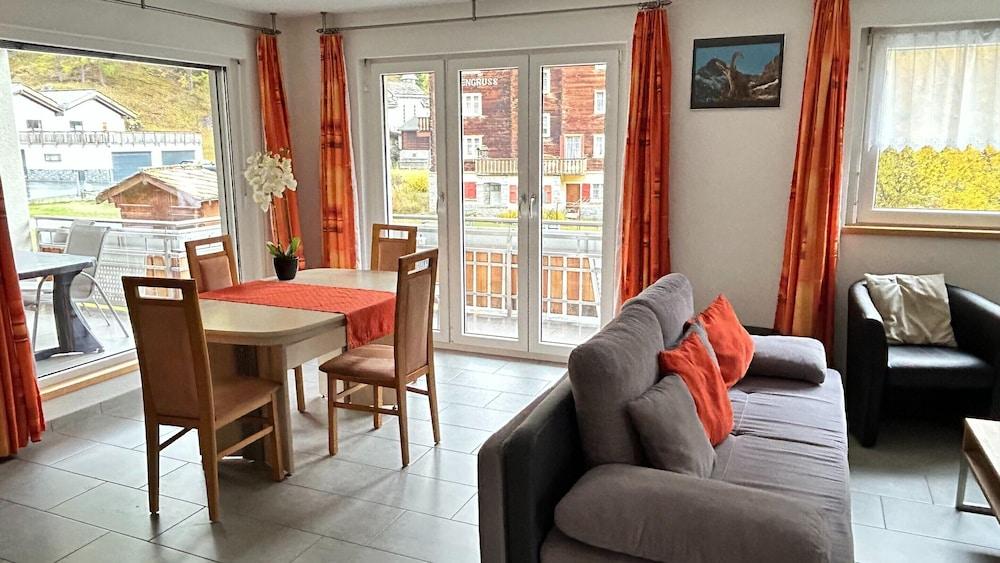 Mountain Stay With Balcony