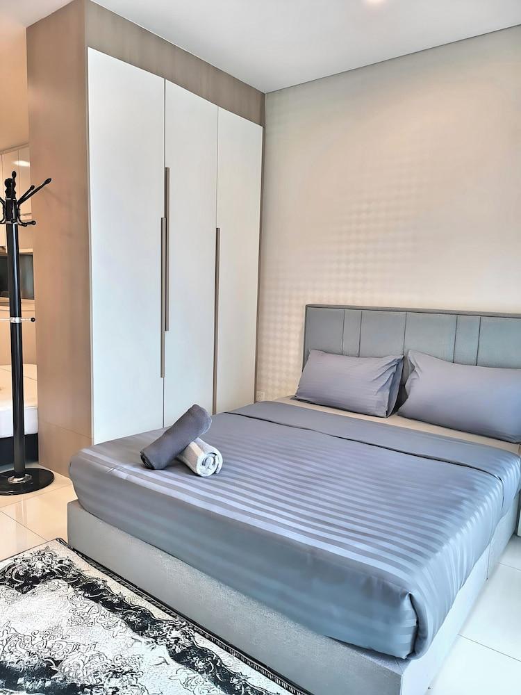 Summer suites klcc By Regal Homes