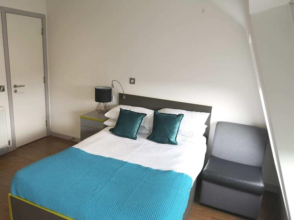 Student Only The Boulevard