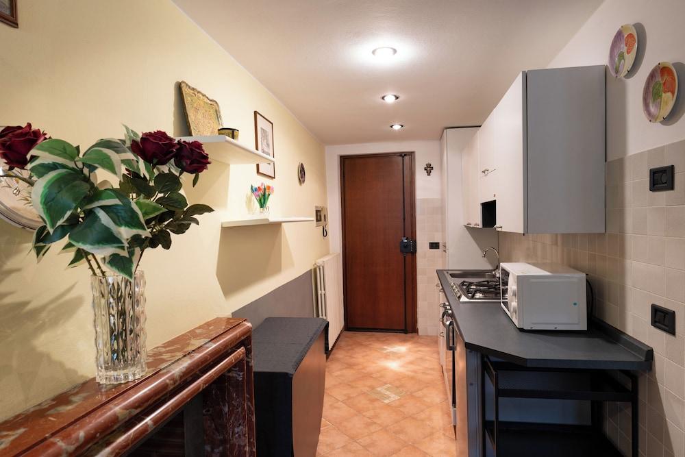 Cozy Pietrasanta Central Apartment With Loft