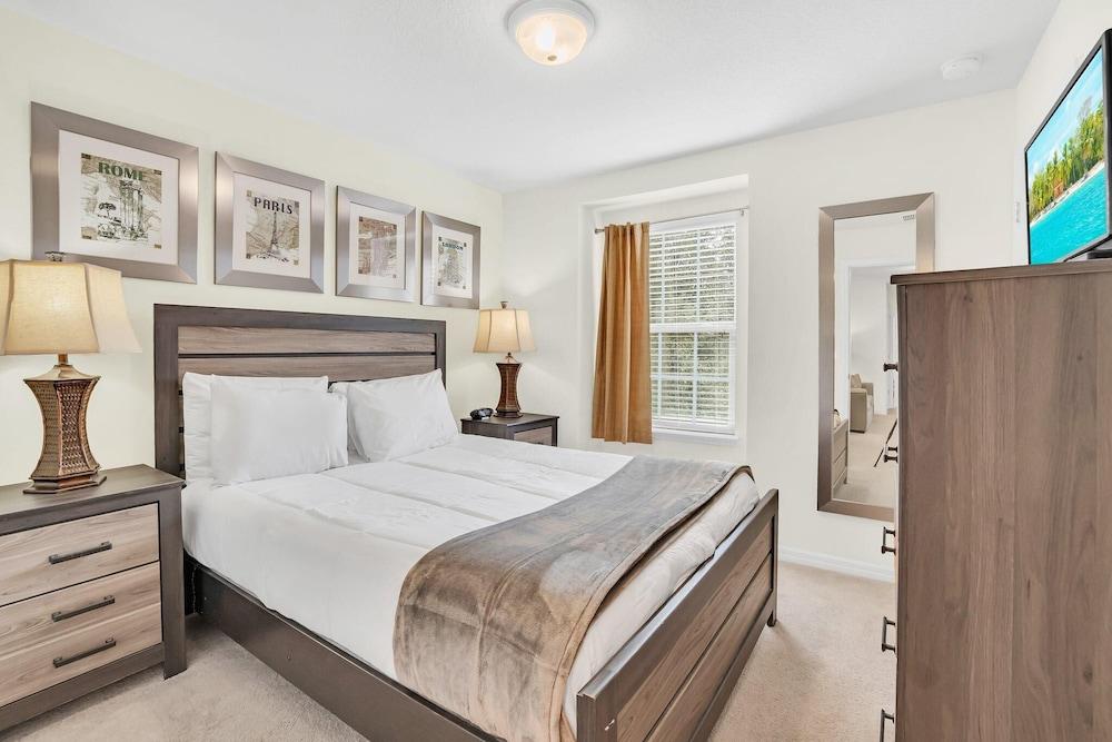 2027 MD - Windsor Westside Tranquil Haven