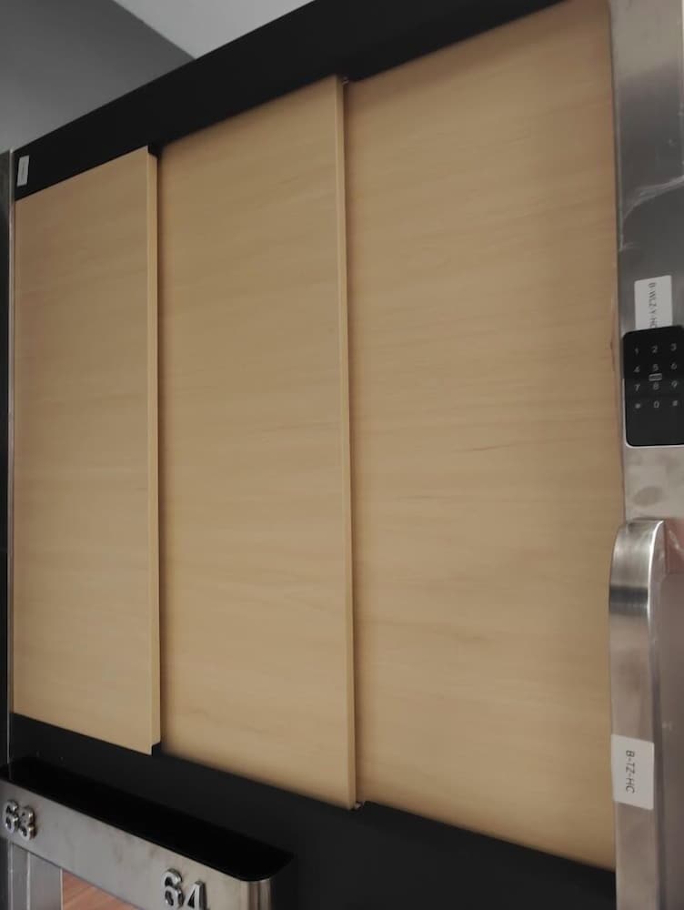 I Street Capsule Hostel