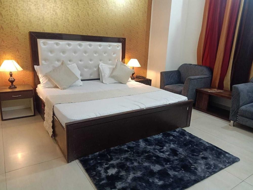 Hotel Park View By GRB