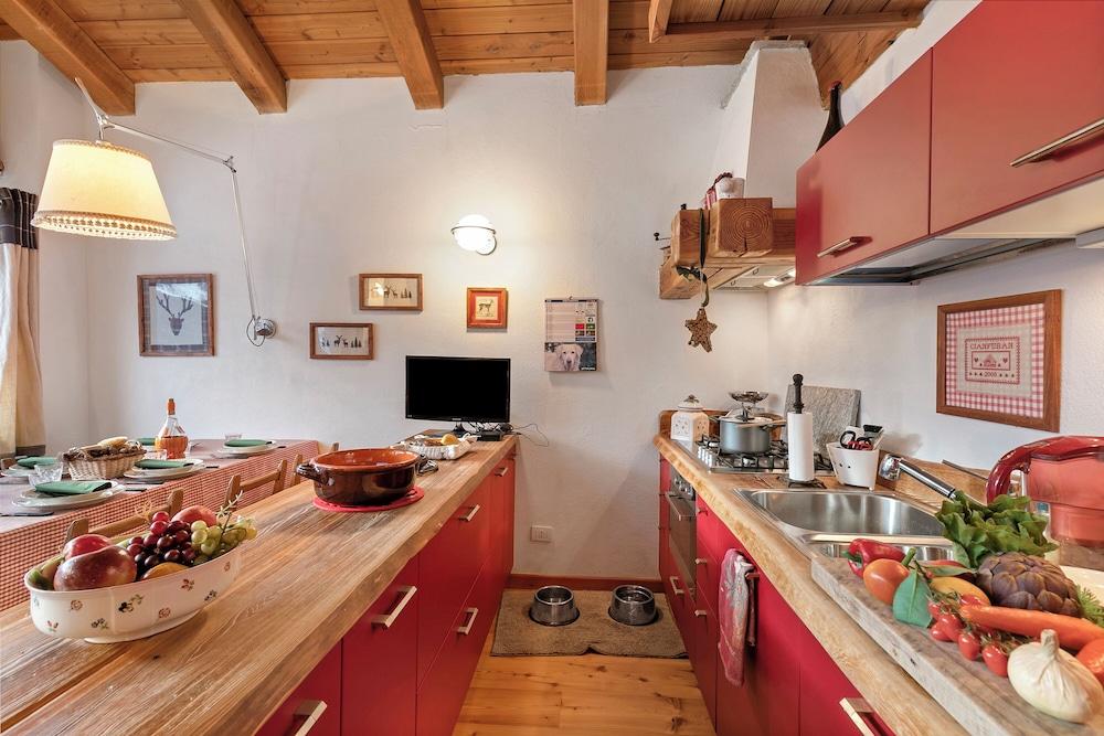 Gleise Lodge apartment