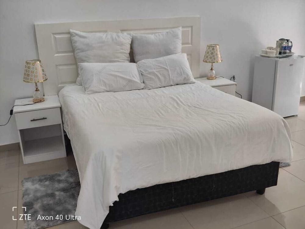 Silver Moon Guest House