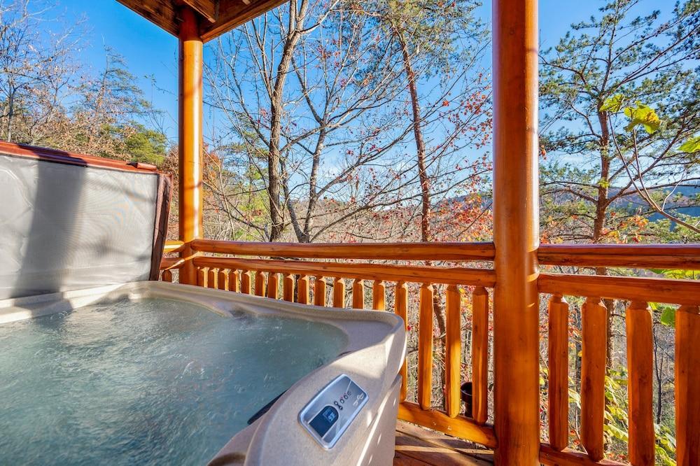 Exquisite Getaway w Indoor Pool Theater