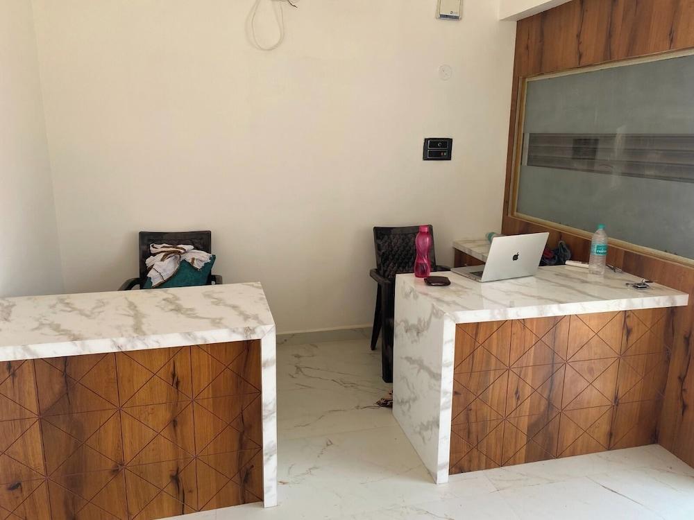 AnantShree Guest House