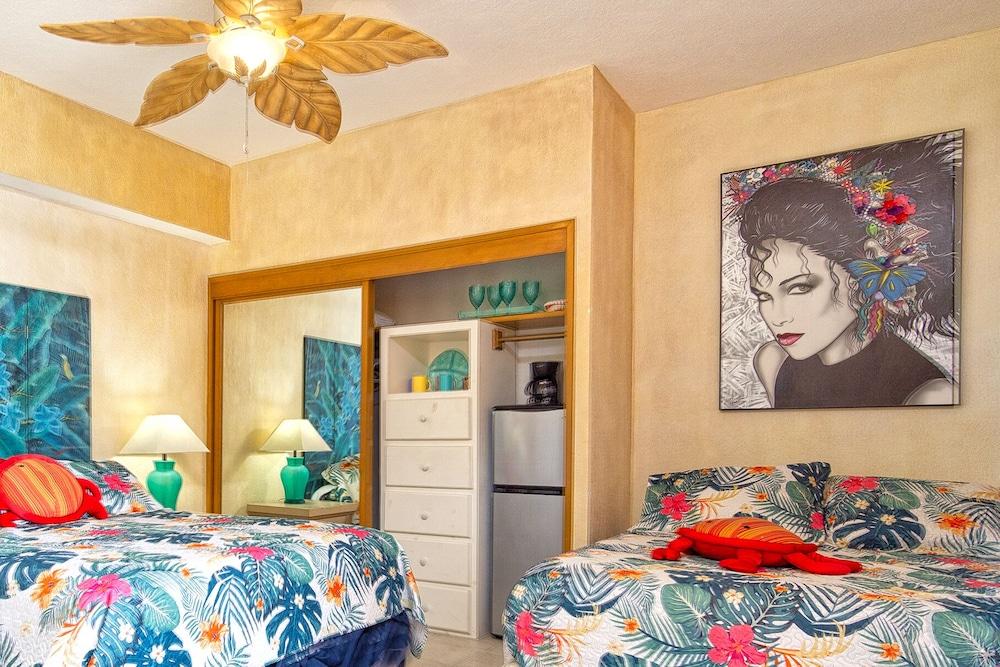 Casa Frida Massive Condo Sleeps up to 12!