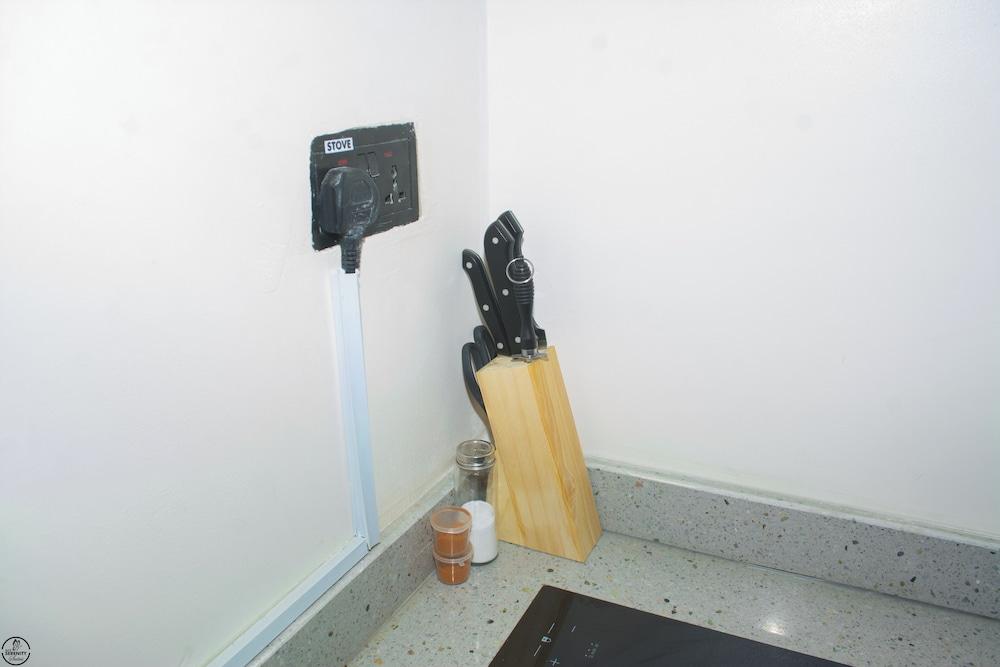 1BD Serenity Dubai Suites