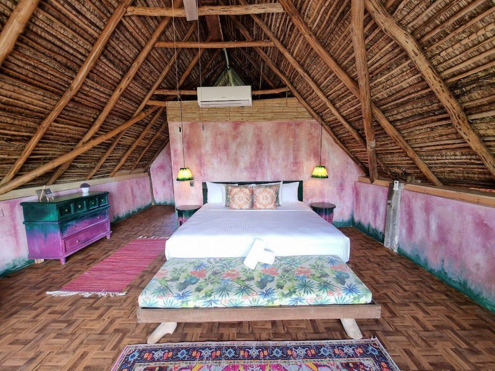 Hippie Chit Jungle Hotel