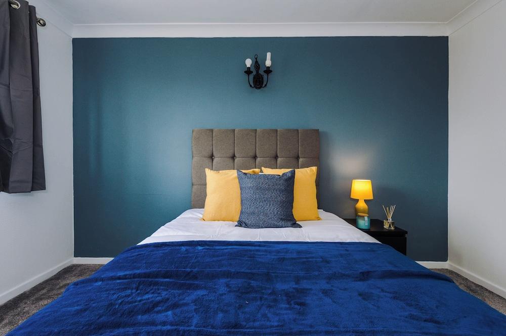 Comfortable Stay - Royd Croft