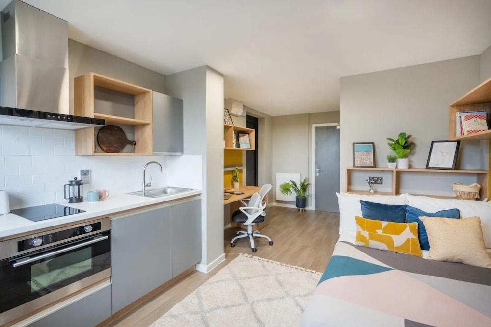 Student Only Zinc Quarter