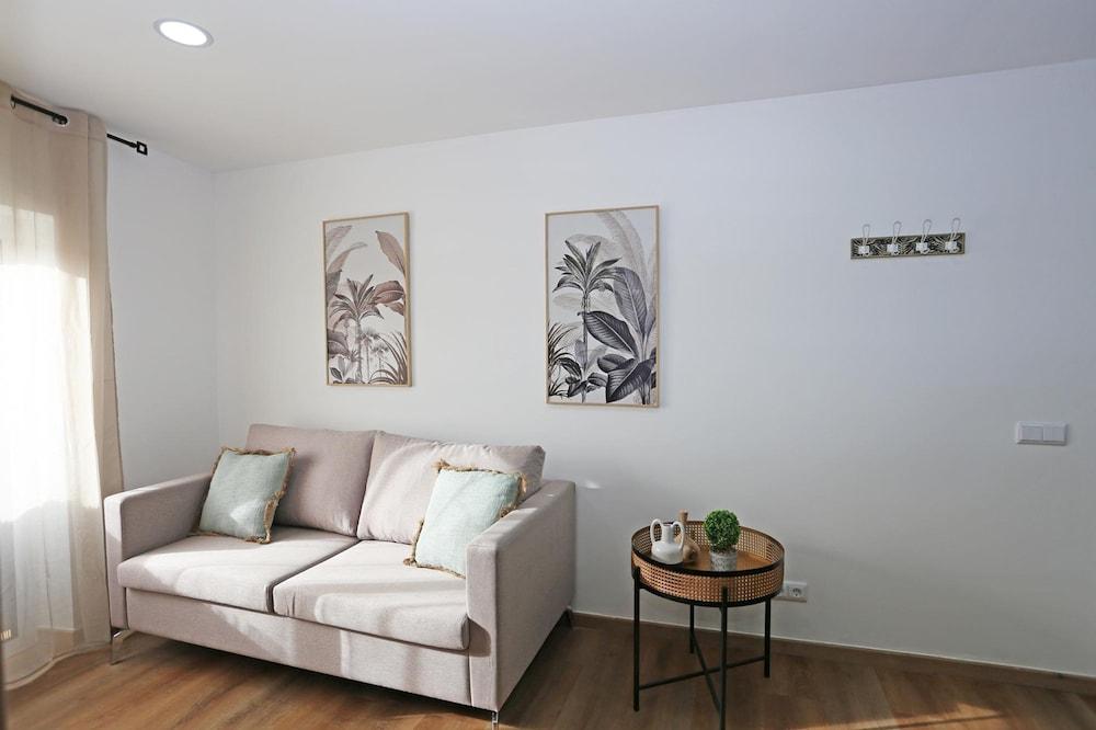 B55 - Santo Amaro Hill Apartment