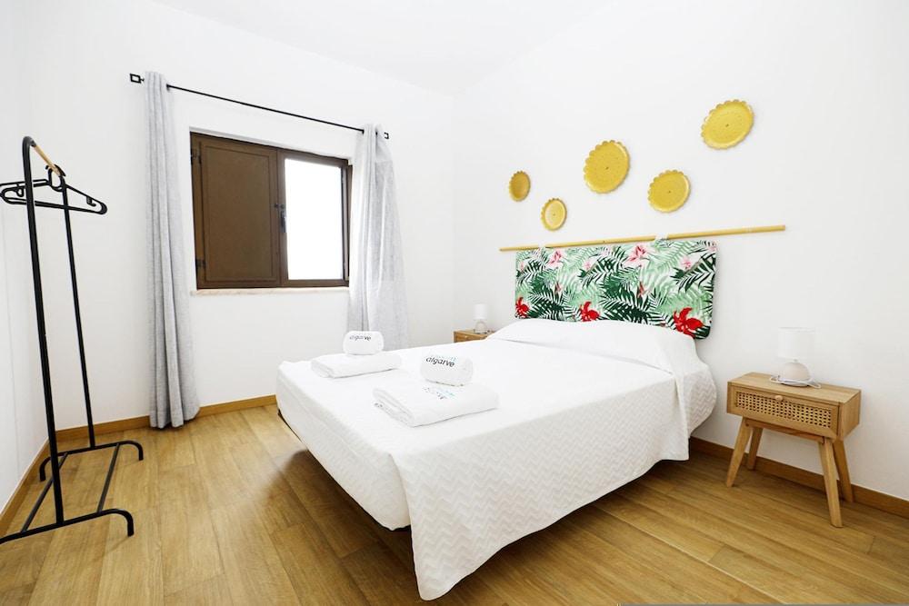 A48 - Windmill 1 Bed Apartment in Odiaxere