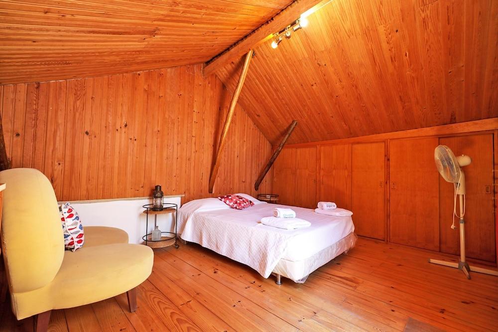 B10 - Rua do Canal 2 Bed Apartment