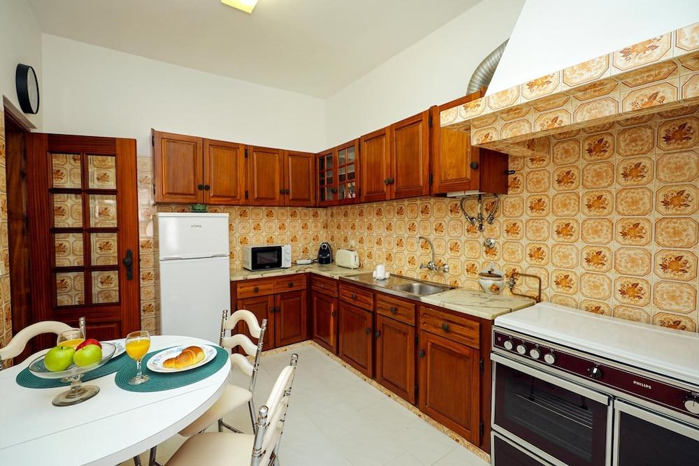 B91 - Bairro Apartment in Lagos