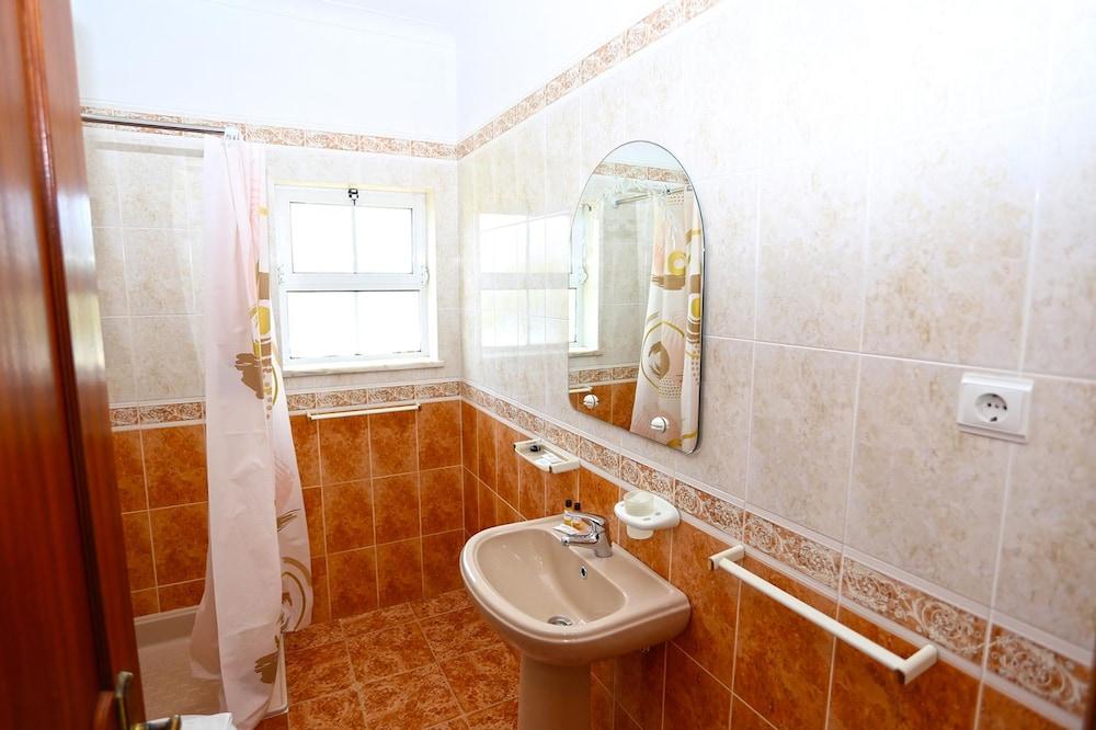 U 01 - Bedroom 1 in Casa Quinta Esta o