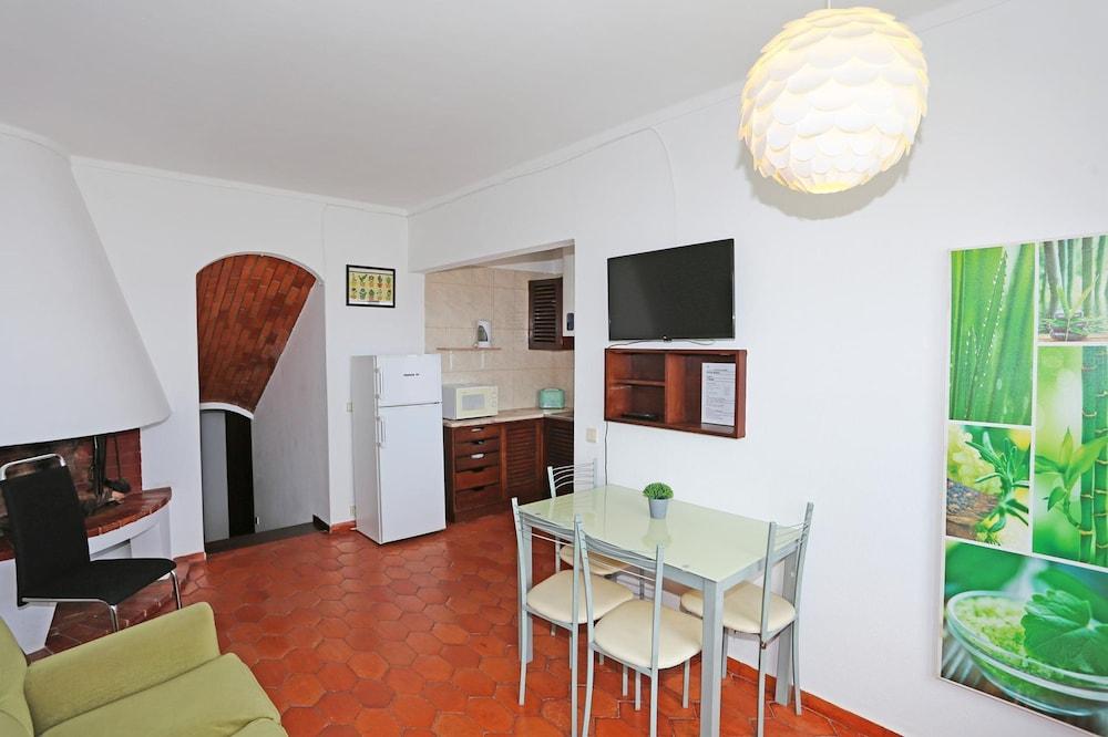 V 05 - Apartment 5 in Seacliff Albufeira