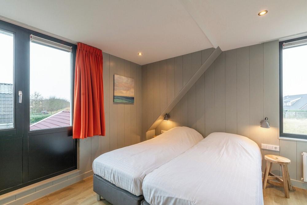 Spacious 22 Persons Holiday Home in Callantsoog